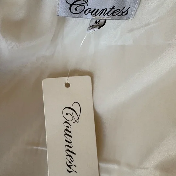 Countess White Faux Fur Jacket - Elegant Cream-White - Picture 5 of 6